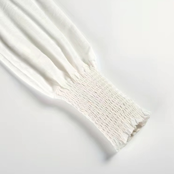 Boho shirred lantern sleeve blouse - Picture 4 of 15